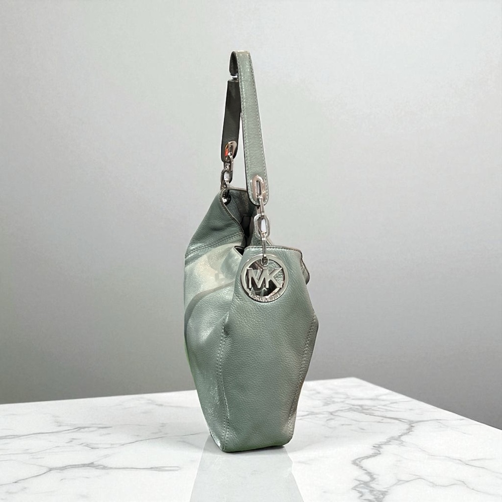 Michael Kors Fulton Elegant Green Leather Shoulder Bag - Picture 2 of 8